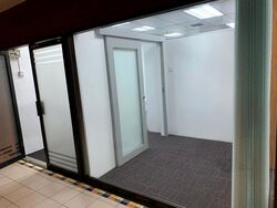 Parklane Shopping Mall (D7), Retail #621493041